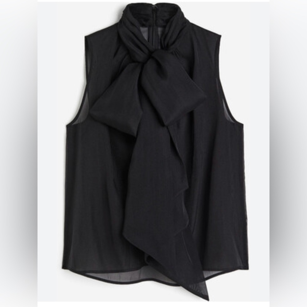 Bebe Black Sleeveless Tie Front Blouse